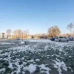Enklawa Iii, Sun & Snow アパート ミエルノ