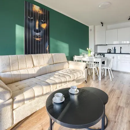 Enklawa Iii, Sun & Snow Apartman *